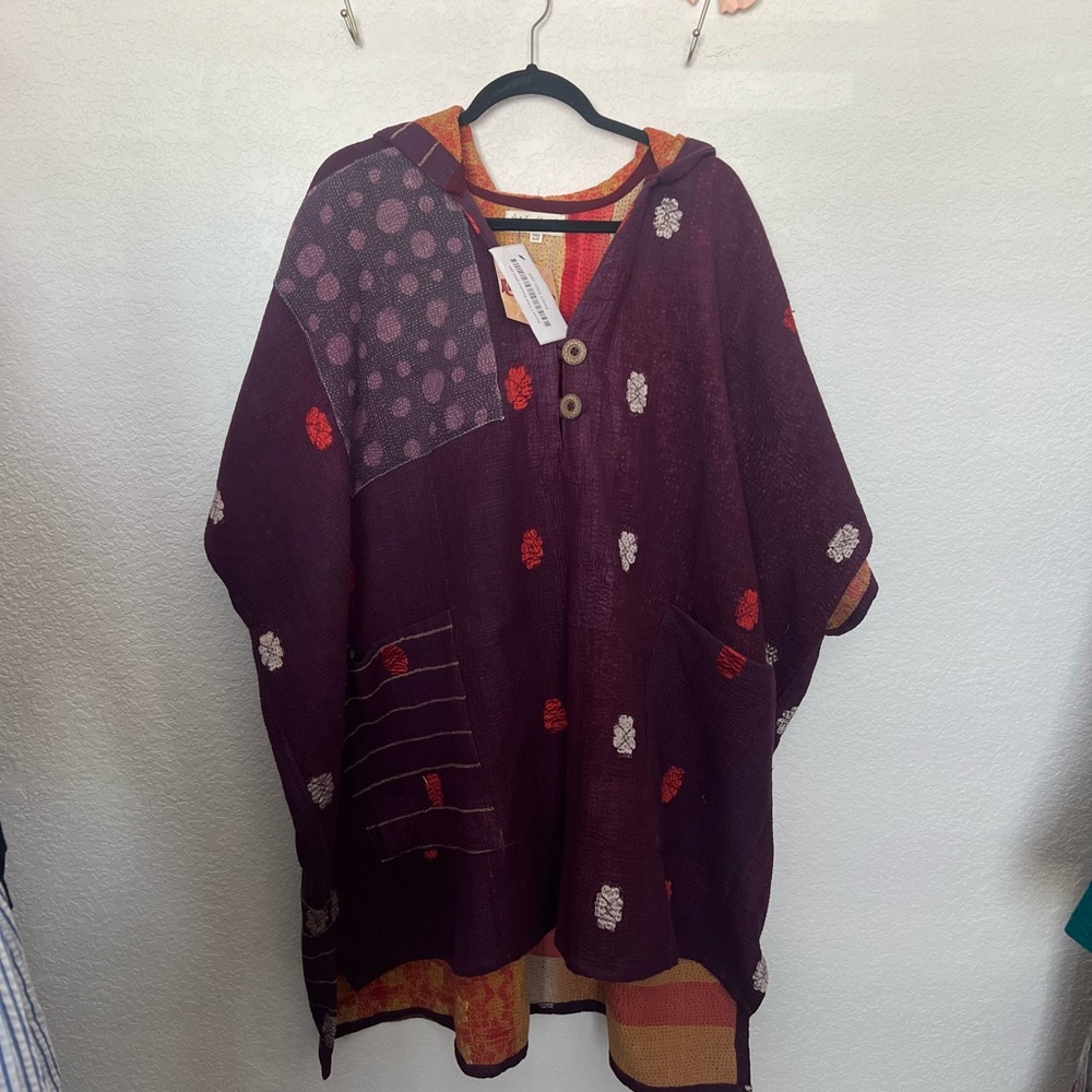 Kantha Bae Hooded Poncho/ FineKantha W/ Accents Free Size 0-24